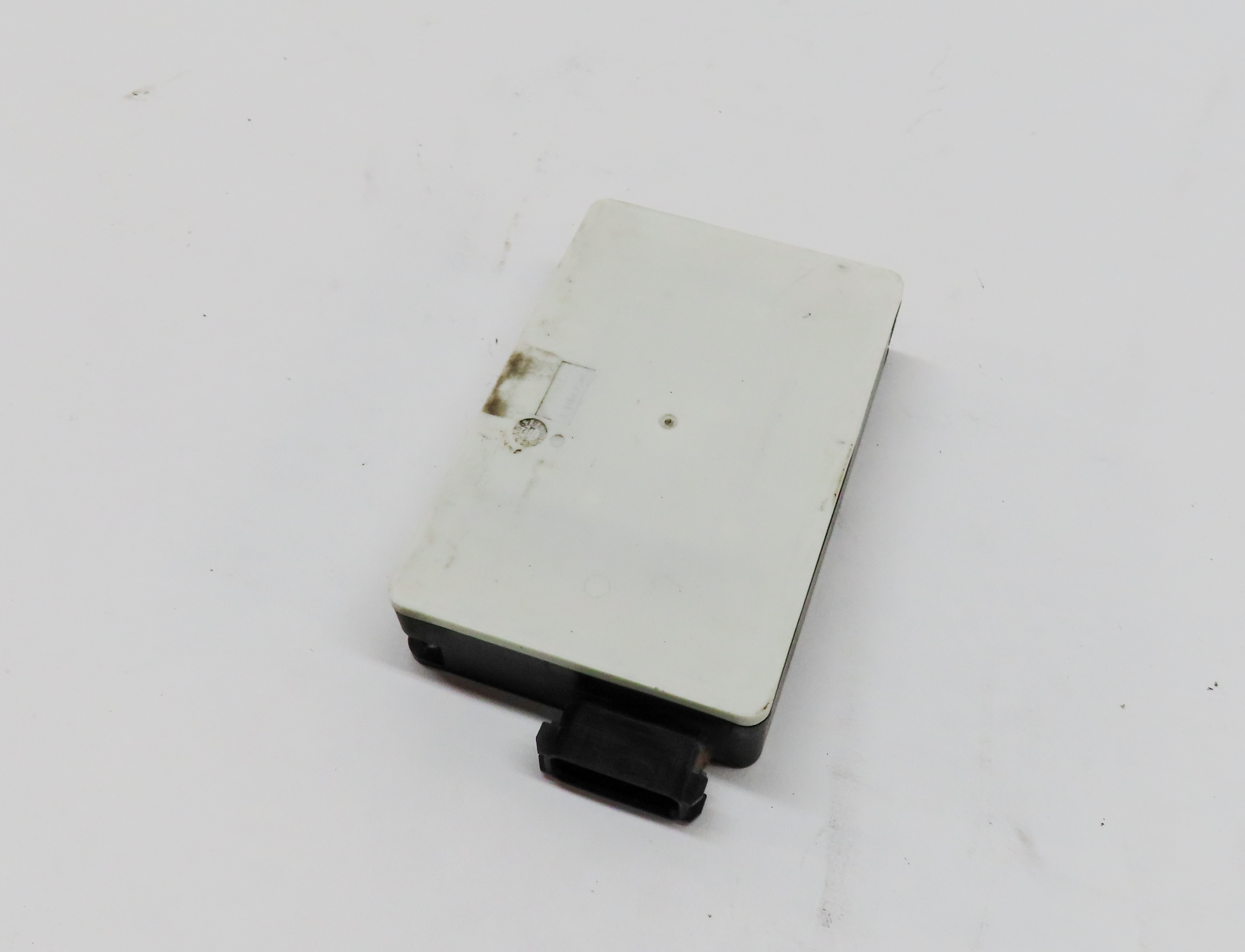 2012 MERCEDES ML350 (W166) REAR RIGHT BLIND SPOT RADAR SENSOR MODULE — exact item pictured